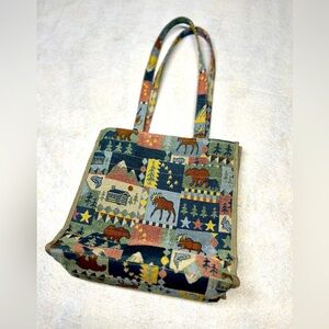 Jade‎ Wilderness Cabin Tapestry Tote With Coin Purse
